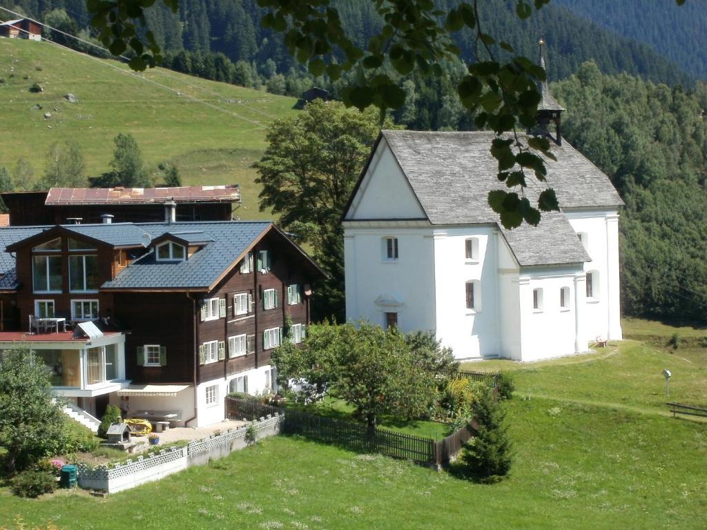 Hotel Pez Ault Disentis Exterior photo