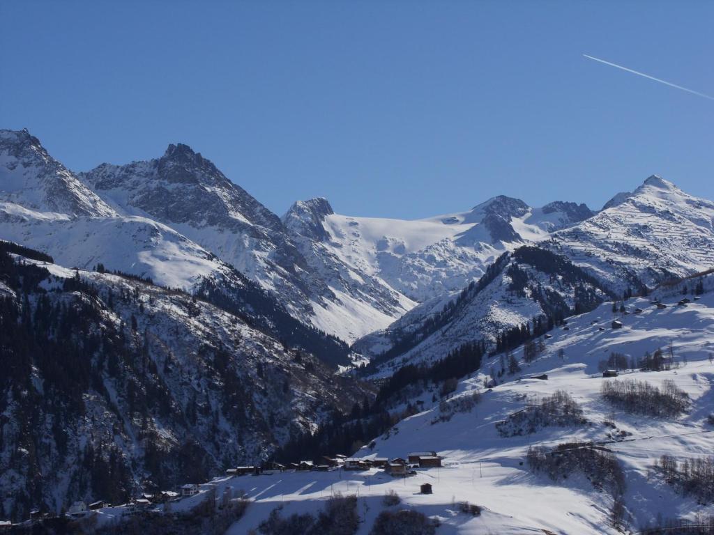 Hotel Pez Ault Disentis Exterior photo