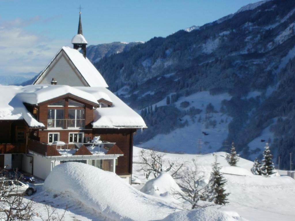 Hotel Pez Ault Disentis Exterior photo