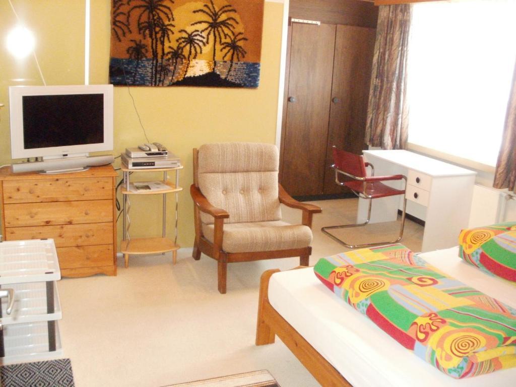 Hotel Pez Ault Disentis Room photo